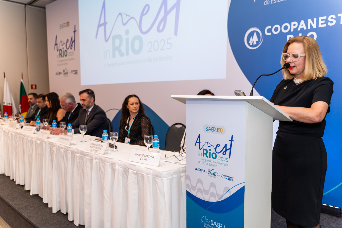 Dra. Andrea Cristina durante o Anest In Rio 2025