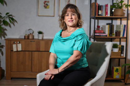 Dra. Cristina Quatrat | CRM/RJ 53716 Médica formada há 37 anos com atuação em gestão do setor de saúde público e privado, nacional e internacional há 27 anos.